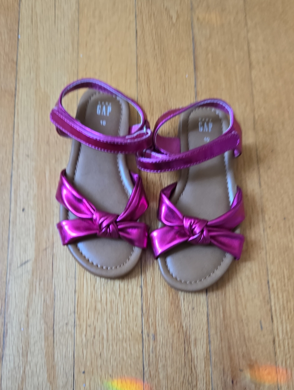 GAP Kids Metallic Magenta Bow Sandals